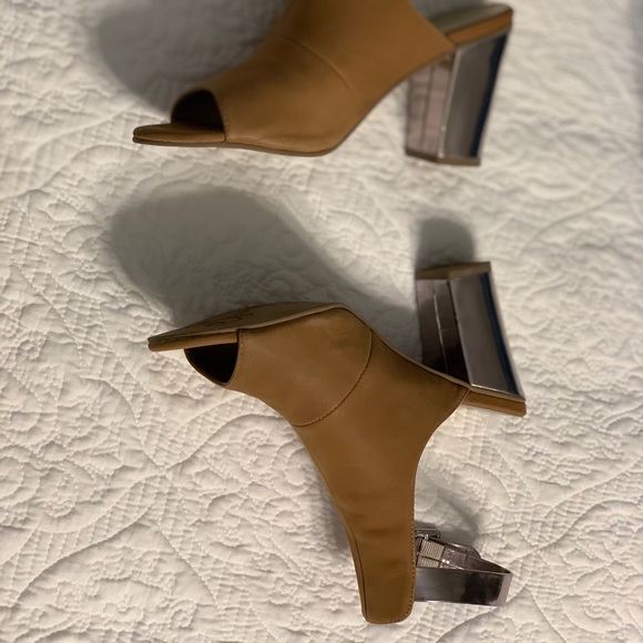 Seychelles Tan and Pewter Leather booties - Picture 3 of 6